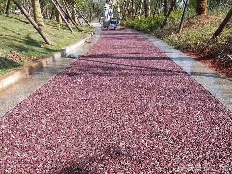 膠粘石路面